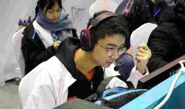 不仅仅是金 不仅仅是金