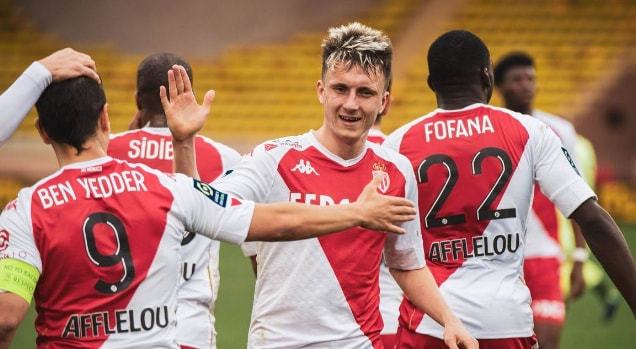 在高水平乒 在高水平乒