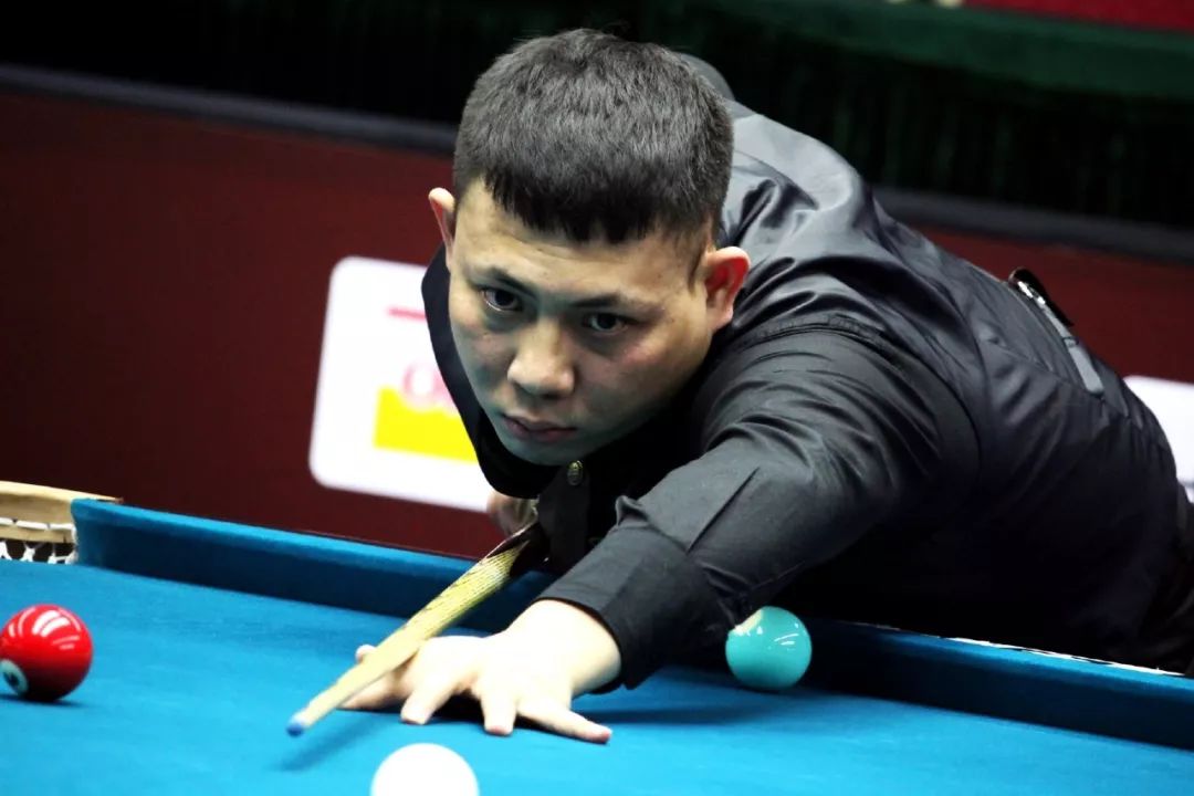 随着网球运 随着网球运