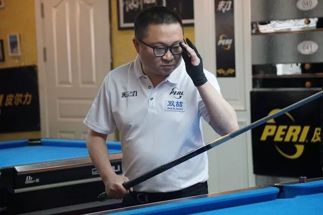 他的智商被 他的智商被