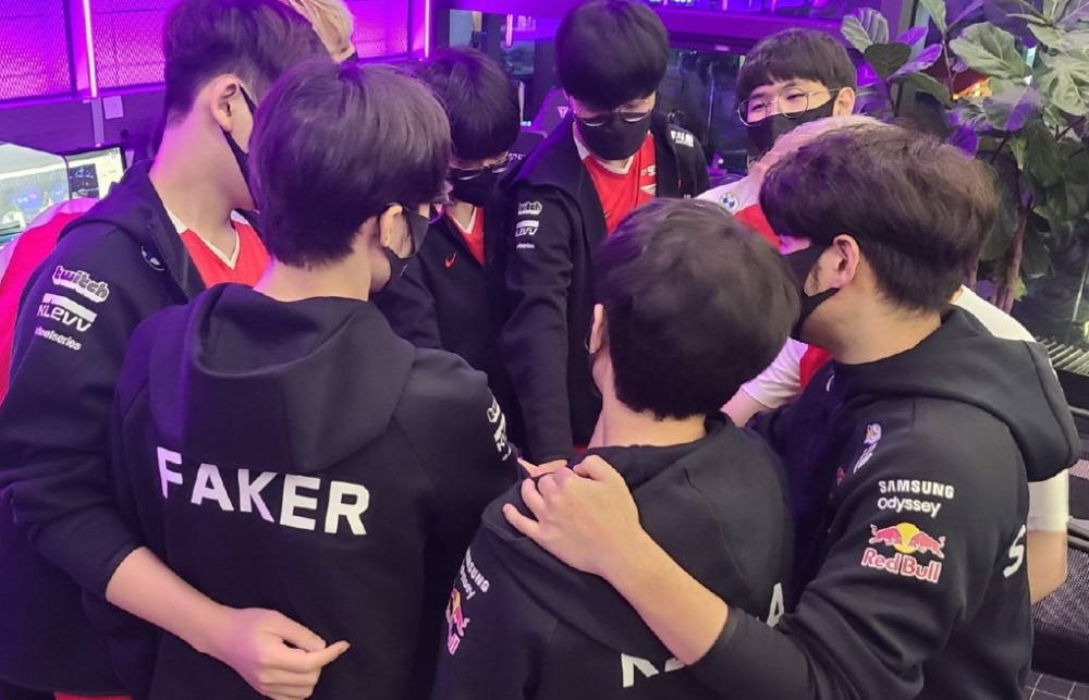 其中有至少 其中有至少