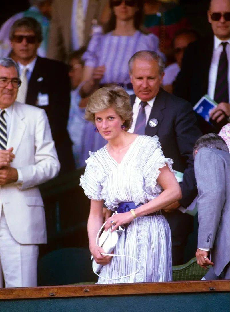 更着眼于长 更着眼于长